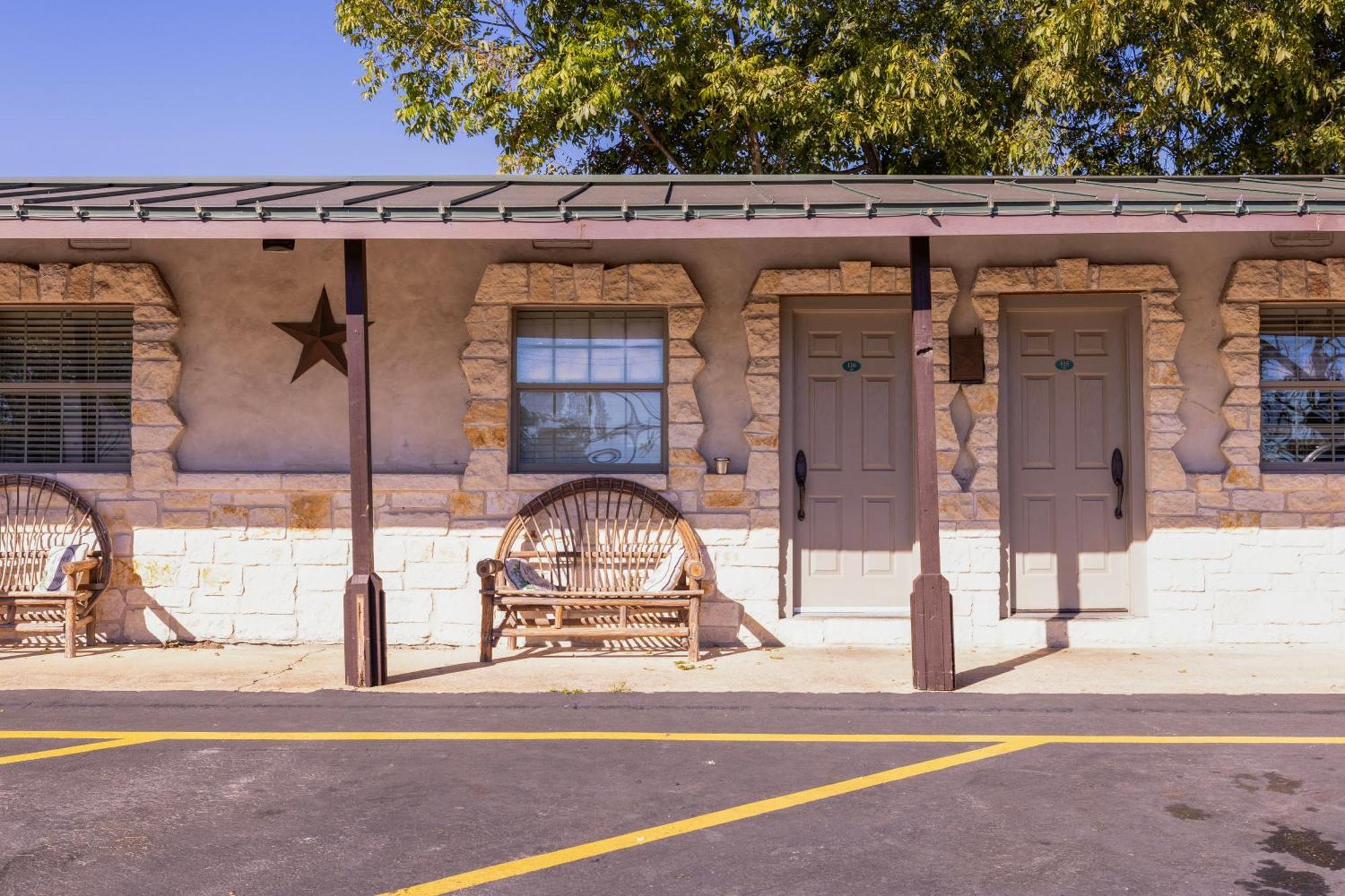 Country Inn Motel フレデリックスバーグ エクステリア 写真